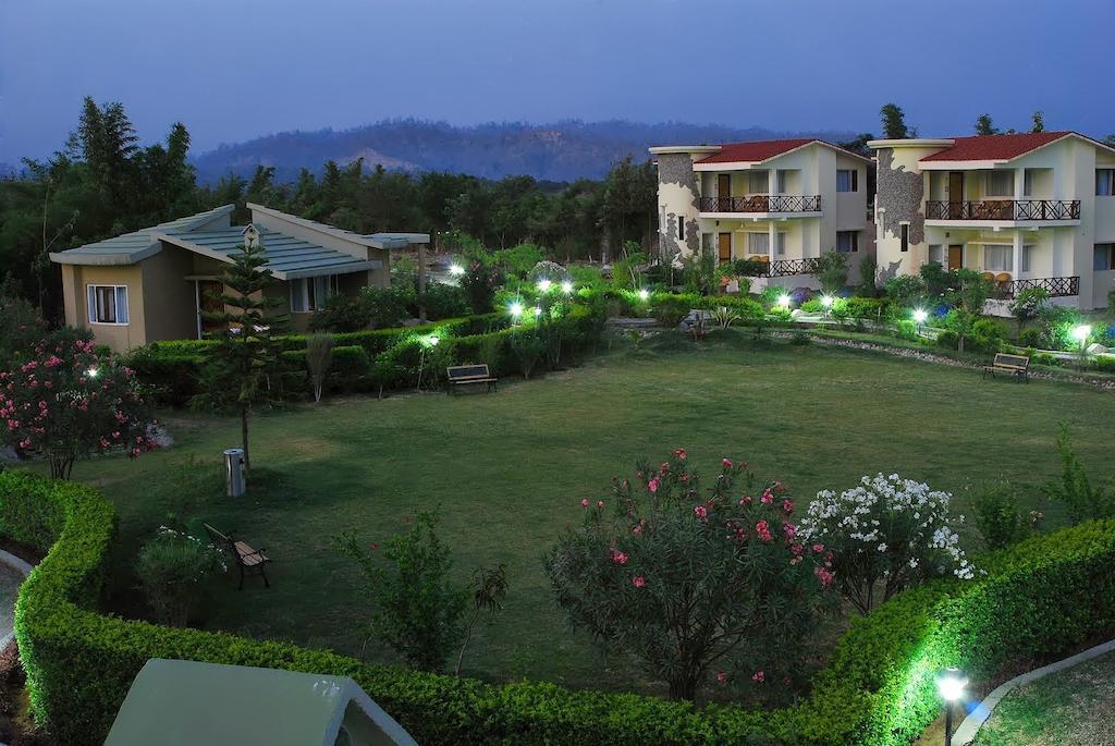 Mapple Leisure Resort Ramnagar  Exterior photo